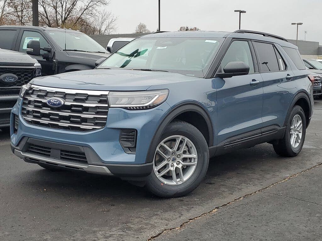 2026 Ford Explorer Active AWD