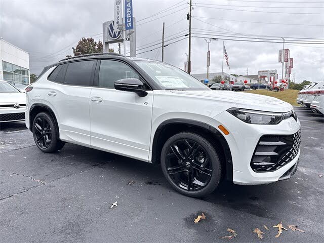 2026 Volkswagen Tiguan SE R-Line Black FWD