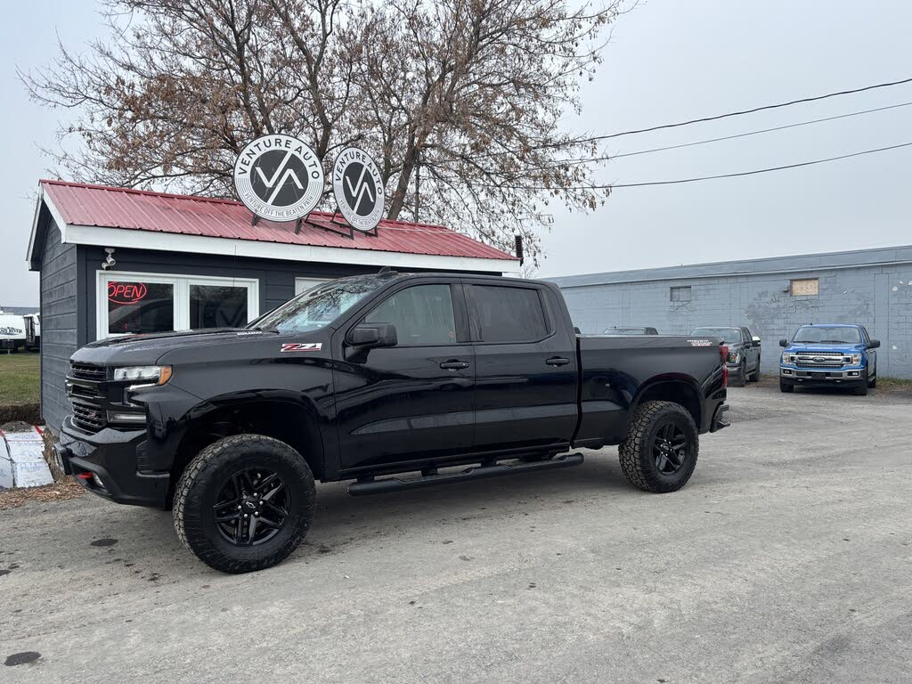Chevrolet Silverado 1500 LT Trail Boss Crew Cab 4WD 2022