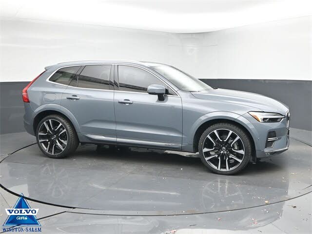 2023 Volvo XC60 B5 Ultimate Bright Theme FWD