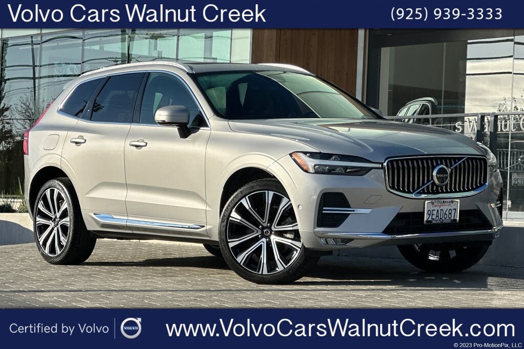 2023 Volvo XC60 B5 Ultimate Bright Theme FWD