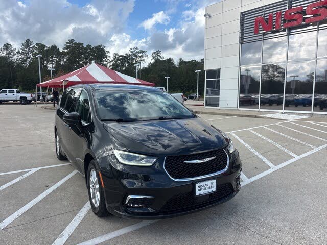 2024 Chrysler Pacifica Touring L FWD