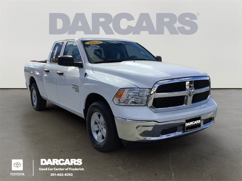 2024 RAM 1500 Classic SLT Quad Cab 4WD