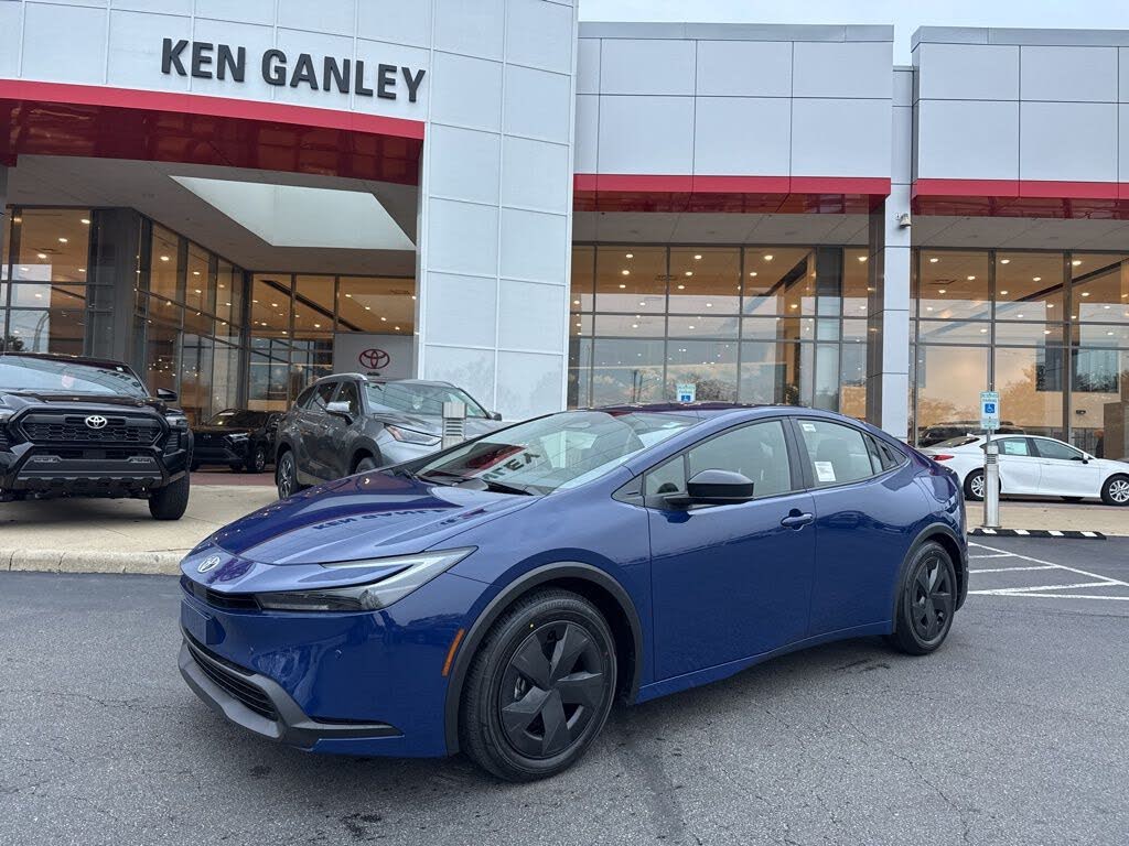 2026 Toyota Prius LE FWD