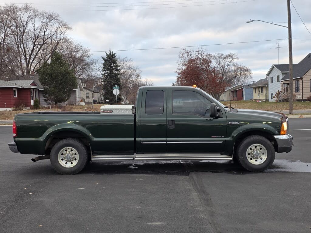 2000 Ford F-250 Super Duty Lariat Extended Cab SB