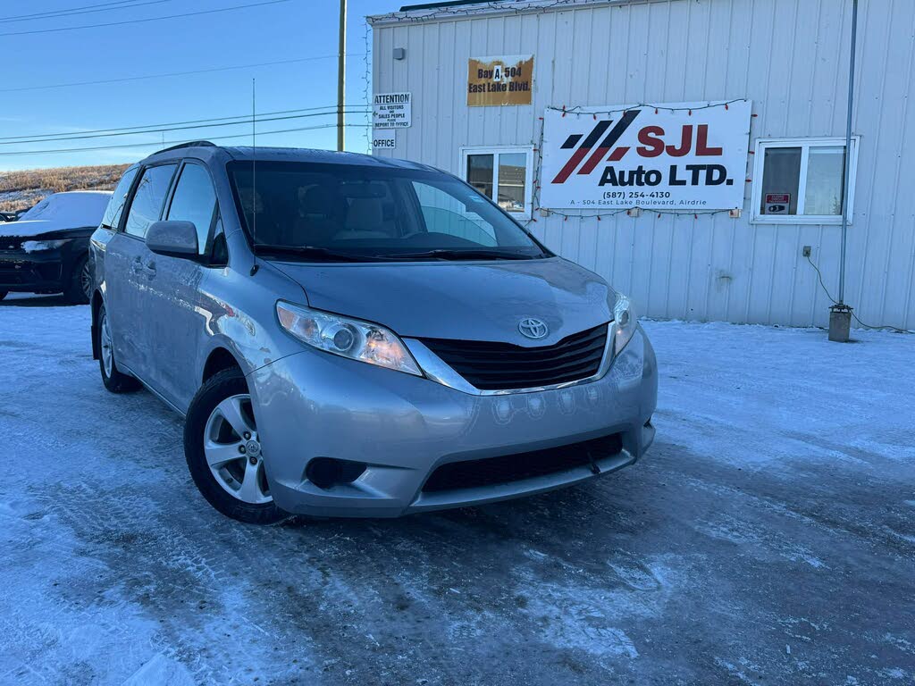 2011 Toyota Sienna 7-Passenger V6 FWD