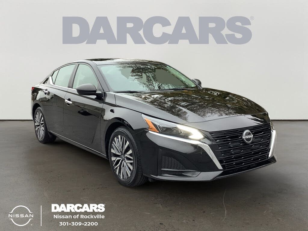 2024 Nissan Altima 2.5 SV FWD