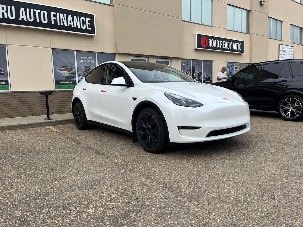 2025 Tesla Model Y Long Range AWD