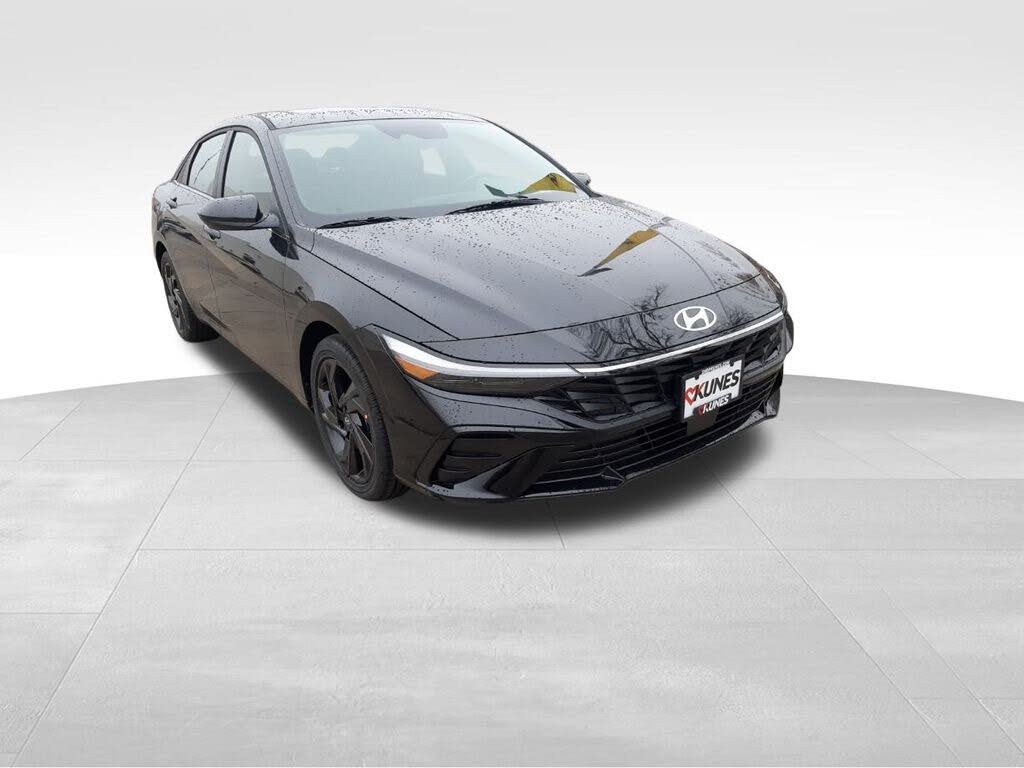 2026 Hyundai Elantra SEL Sport Premium FWD