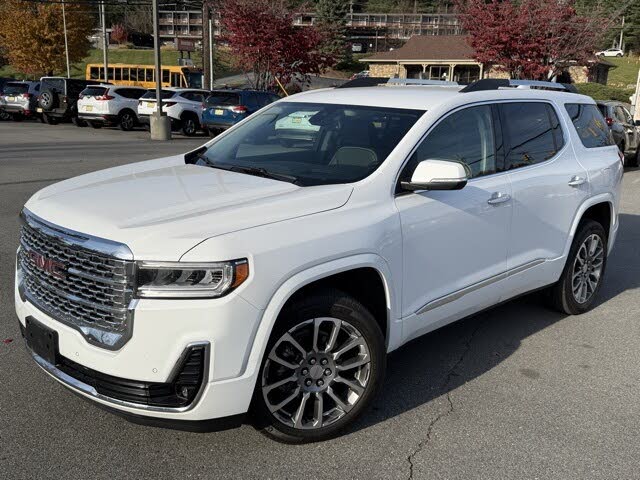 2023 GMC Acadia Denali AWD