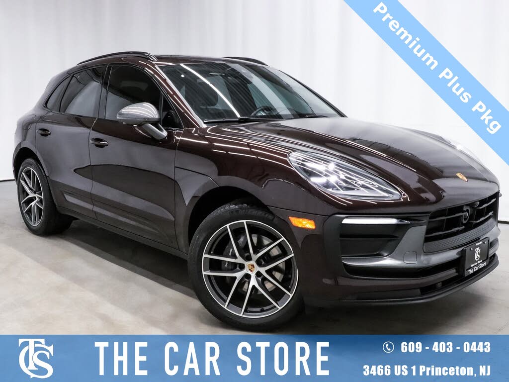 2024 Porsche Macan T AWD