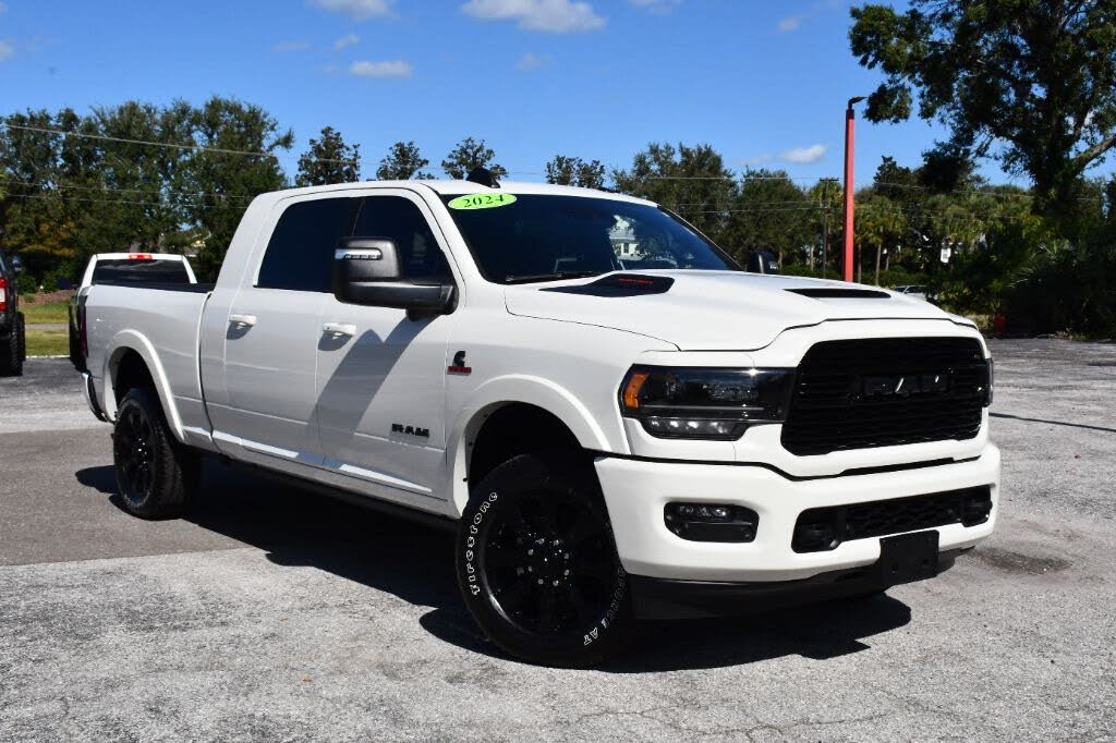 2024 RAM 3500 Limited Mega Cab 4WD