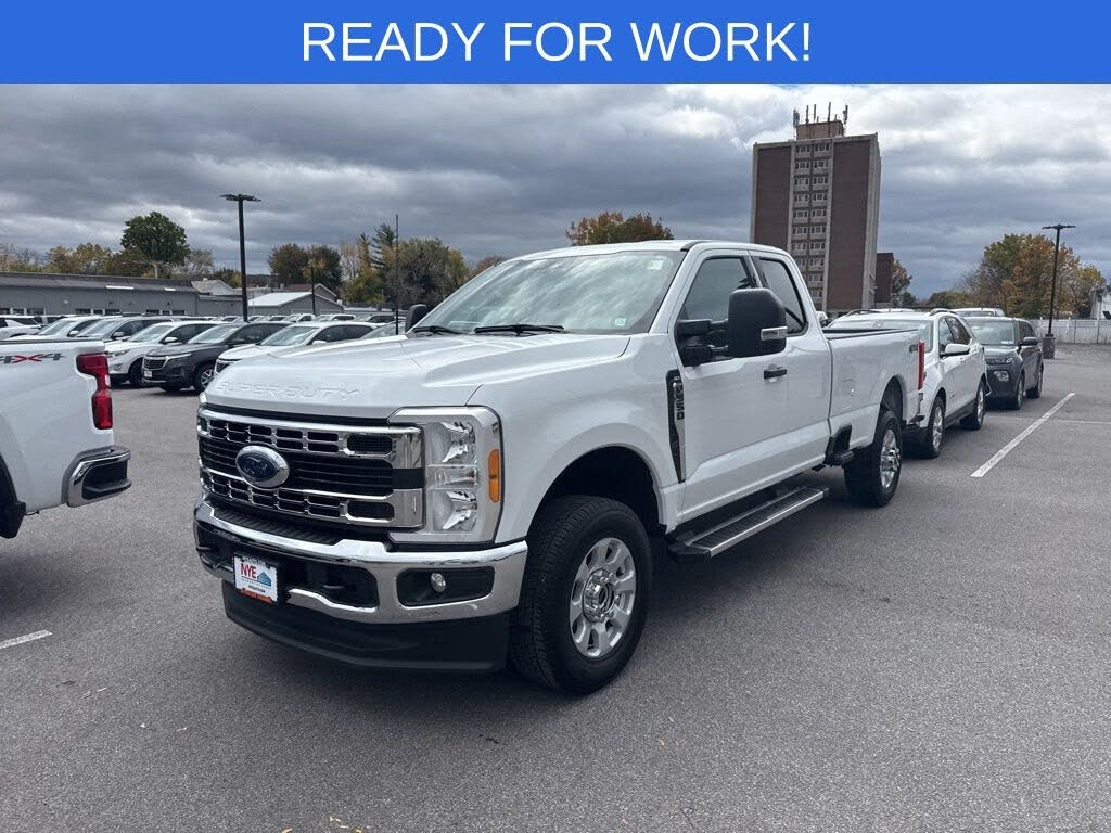 2023 Ford F-350 Super Duty XLT SuperCab 4WD