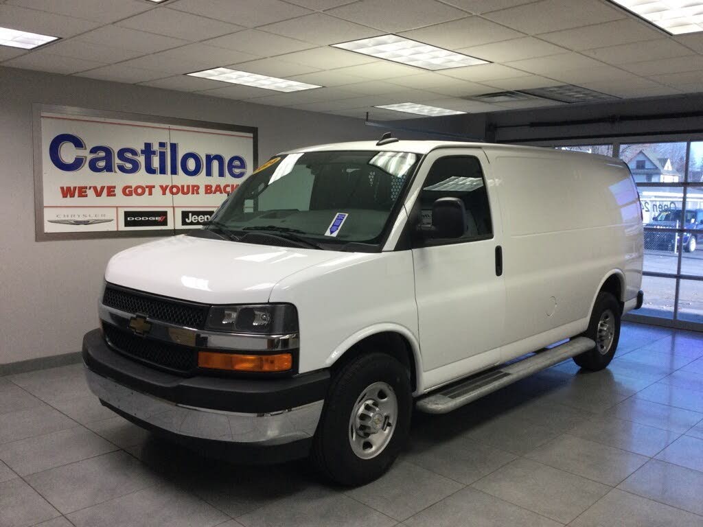 2024 Chevrolet Express Cargo 2500 RWD