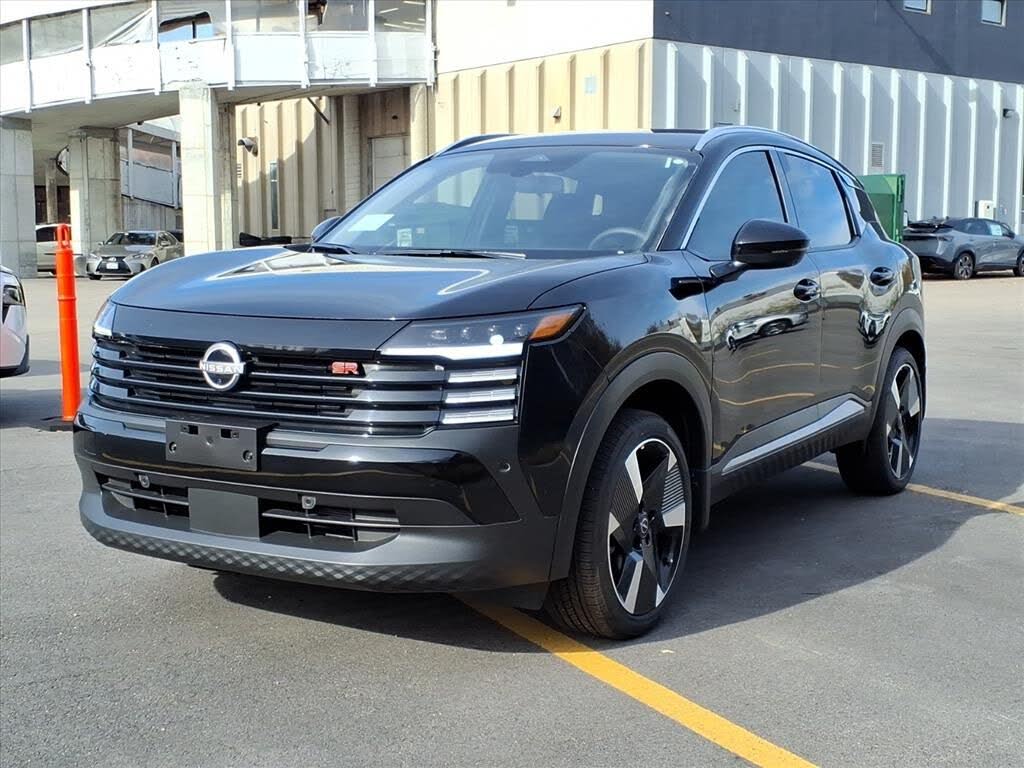 2025 Nissan Kicks SR AWD
