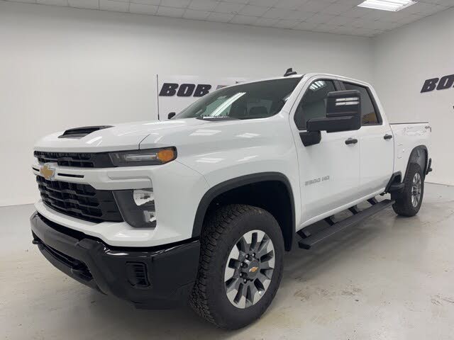 2026 Chevrolet Silverado 2500HD Custom Crew Cab 4WD