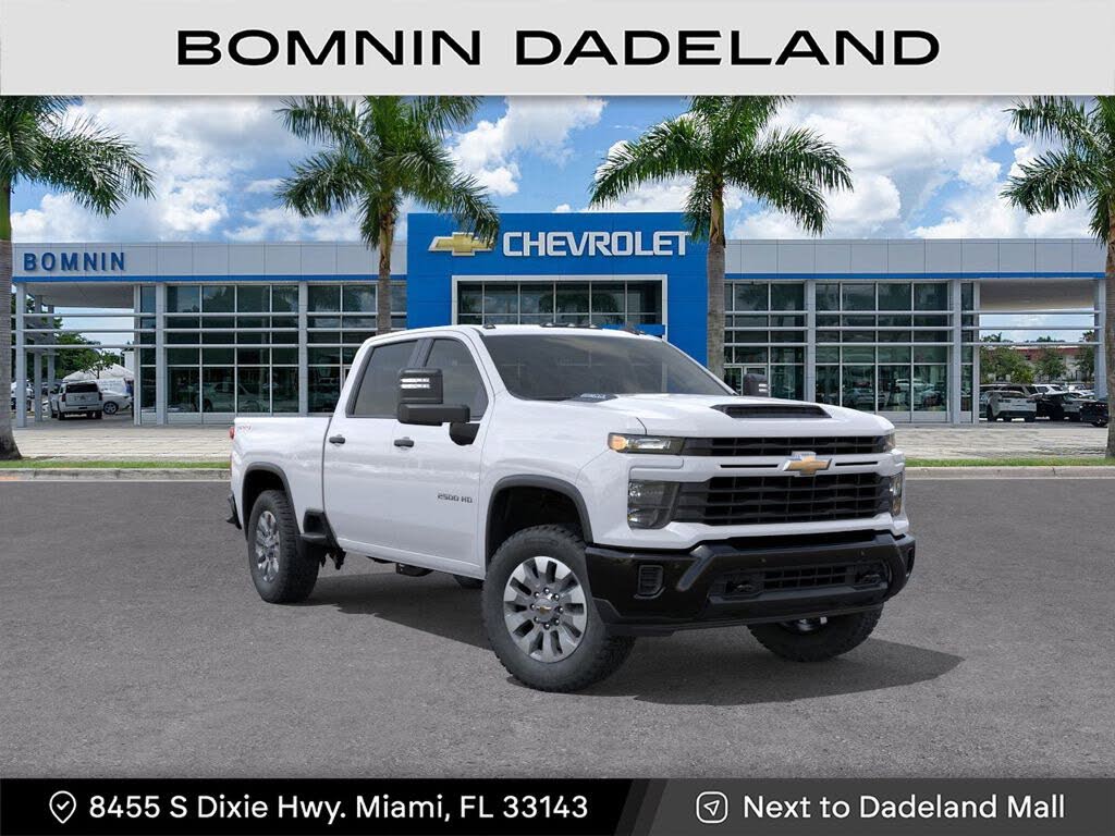 2026 Chevrolet Silverado 2500HD Custom Crew Cab 4WD