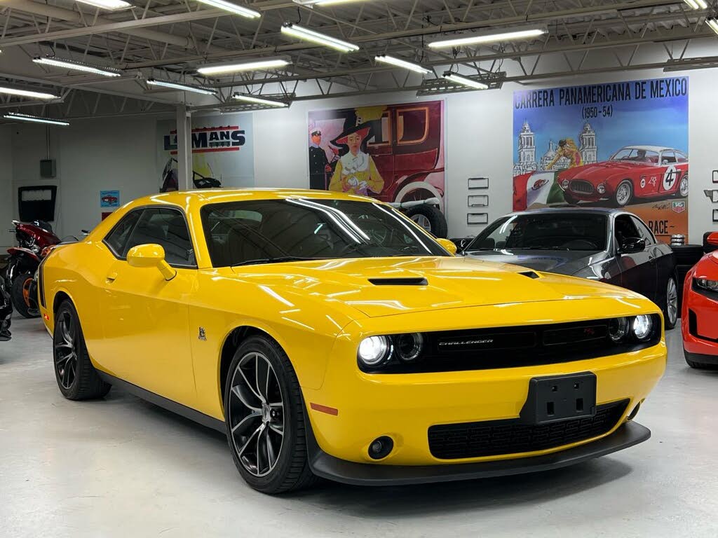 2017 Dodge Challenger R/T Scat Pack RWD