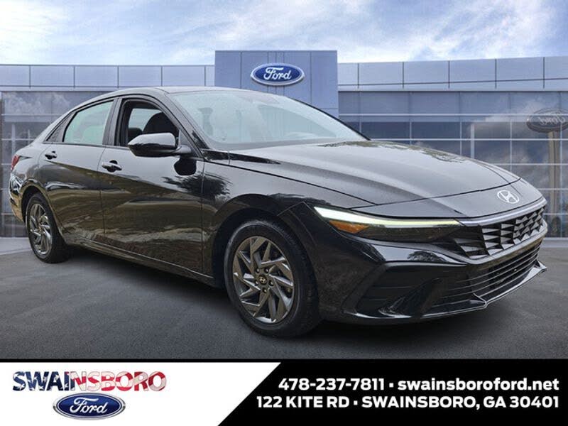 2024 Hyundai Elantra SEL FWD