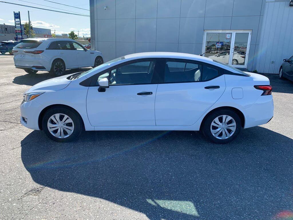 Nissan Versa S FWD 2024