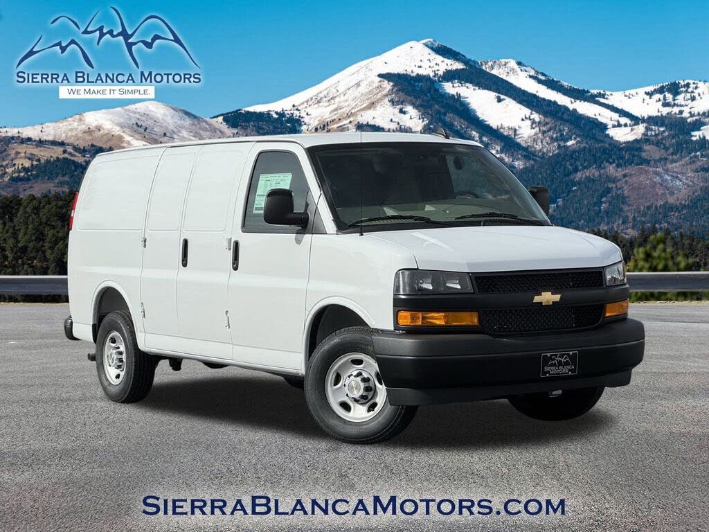 2025 Chevrolet Express Cargo 2500 RWD