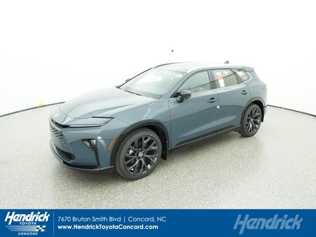 2025 Toyota Crown Signia Limited AWD