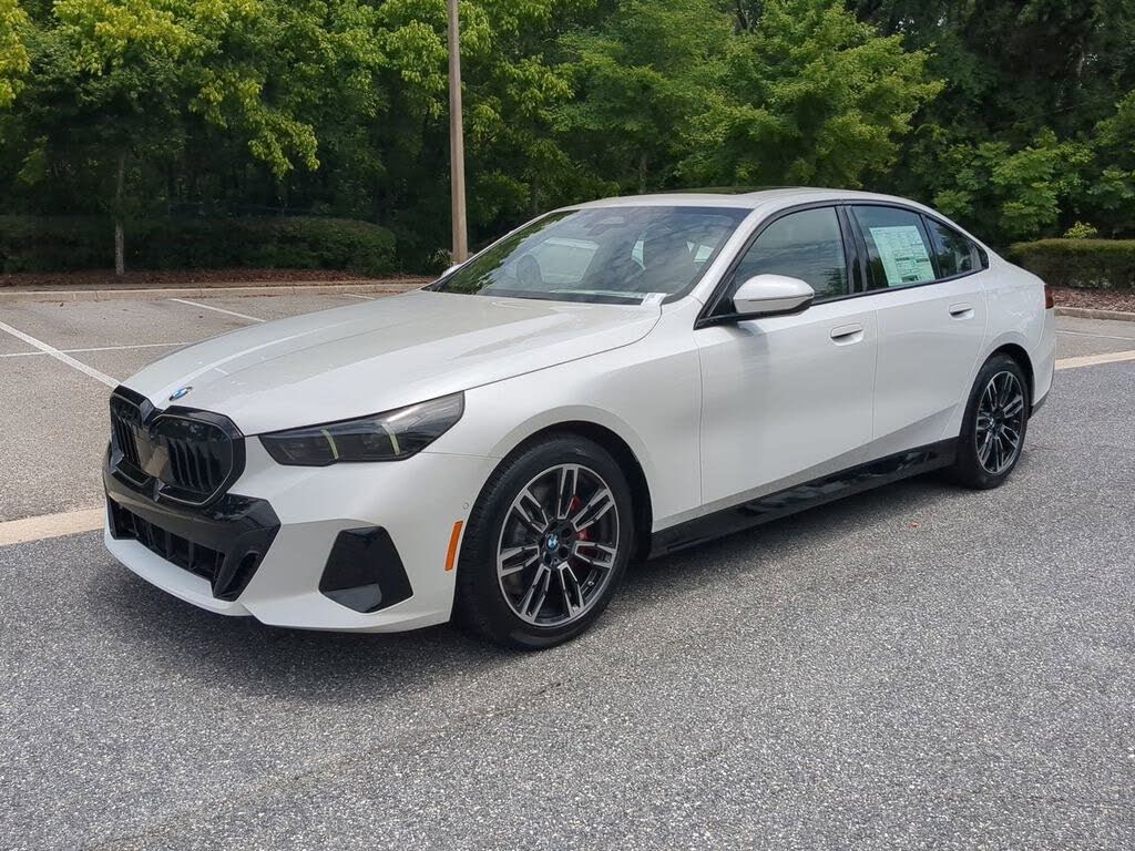 2026 BMW 5 Series 530i RWD