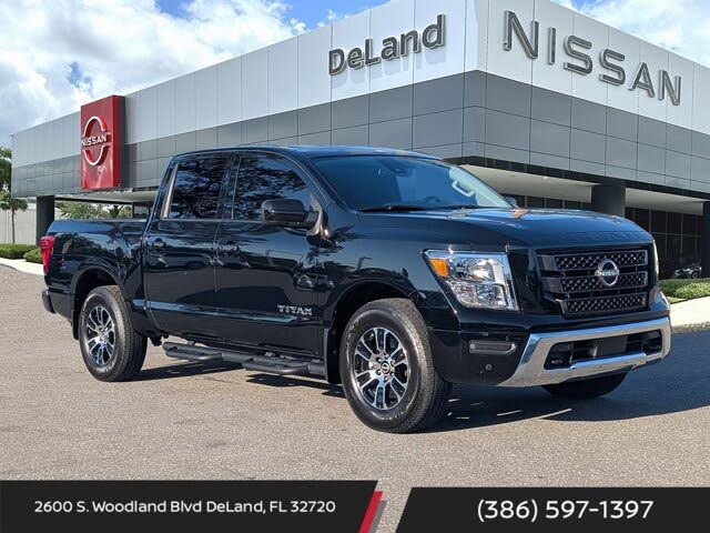 2023 Nissan Titan SV Crew Cab 4WD