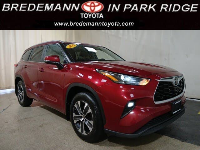 2023 Toyota Highlander XLE FWD