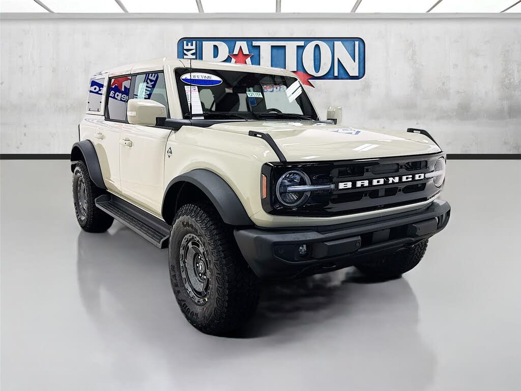 2025 Ford Bronco Outer Banks 4-Door 4WD