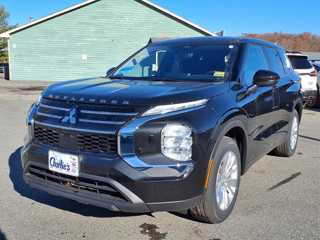 2025 Mitsubishi Outlander ES FWD