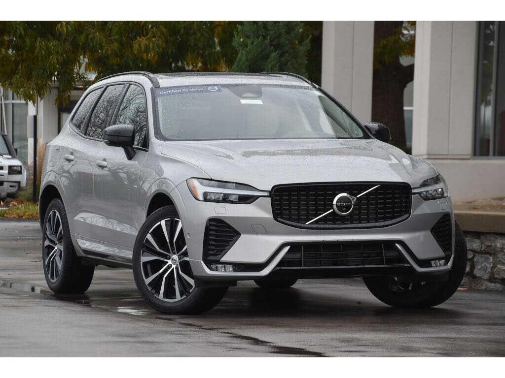 2023 Volvo XC60 B5 Plus Dark Theme AWD