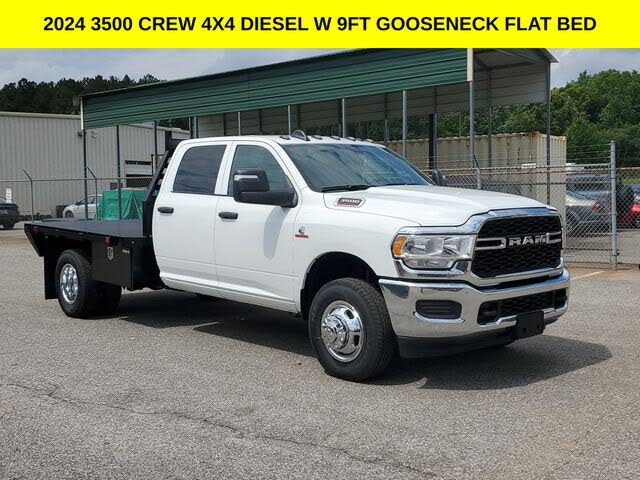 2024 RAM 3500 Chassis Tradesman Crew Cab LB DRW 4WD