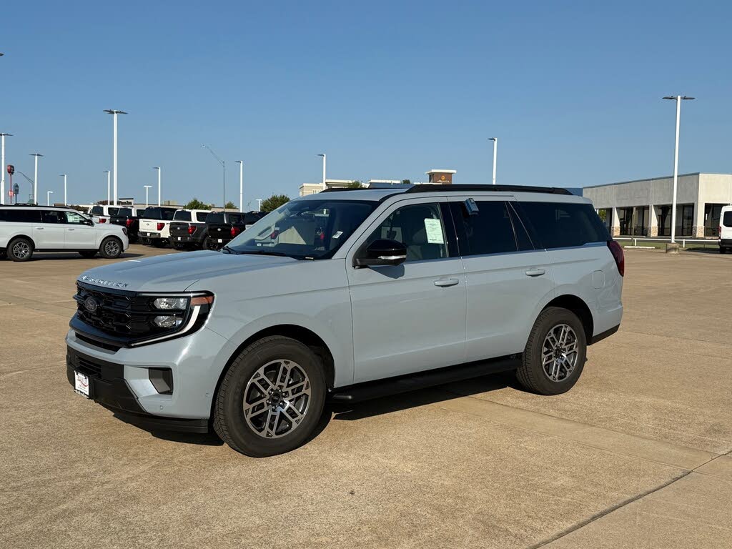 2025 Ford Expedition Active RWD