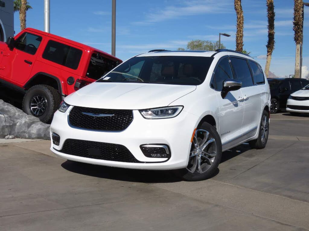 2026 Chrysler Pacifica Pinnacle FWD