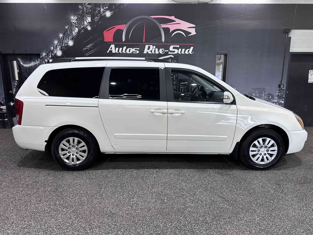 2014 Kia Sedona LX