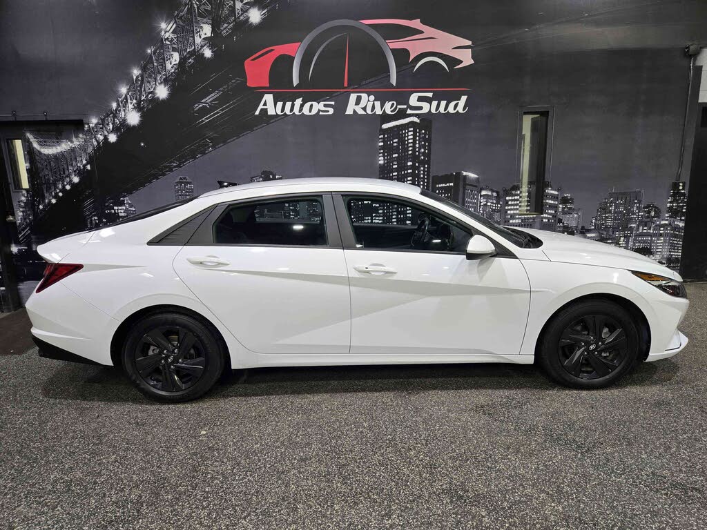 2021 Hyundai Elantra Preferred FWD