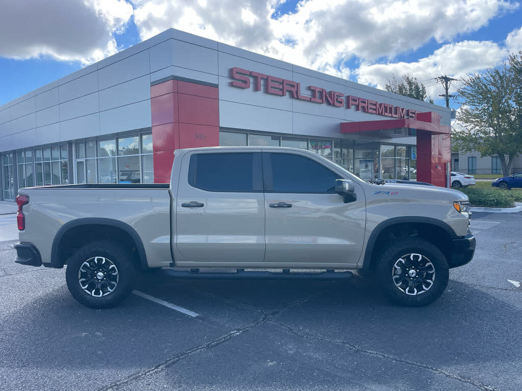 2023 Chevrolet Silverado 1500 ZR2 Crew Cab 4WD
