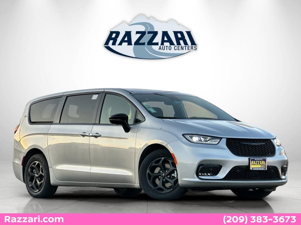2023 Chrysler Pacifica Hybrid Limited FWD