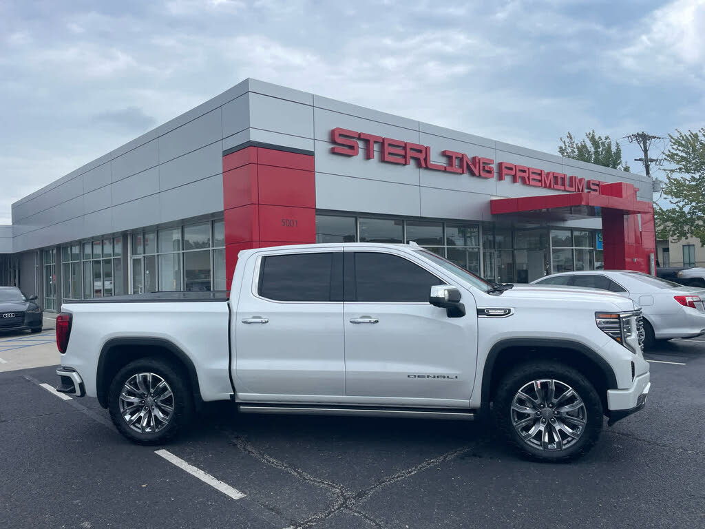 2023 GMC Sierra 1500 Denali Crew Cab 4WD
