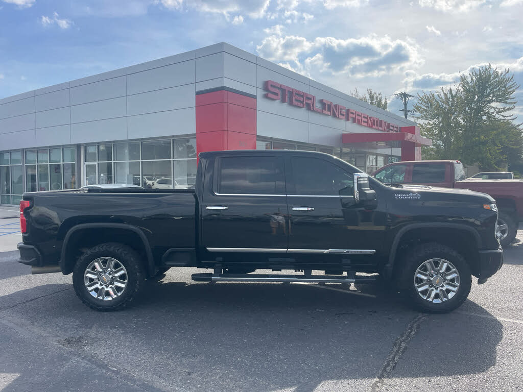 2024 Chevrolet Silverado 2500HD High Country Crew Cab 4WD