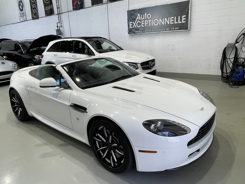 2011 Aston Martin V8 Vantage Roadster RWD