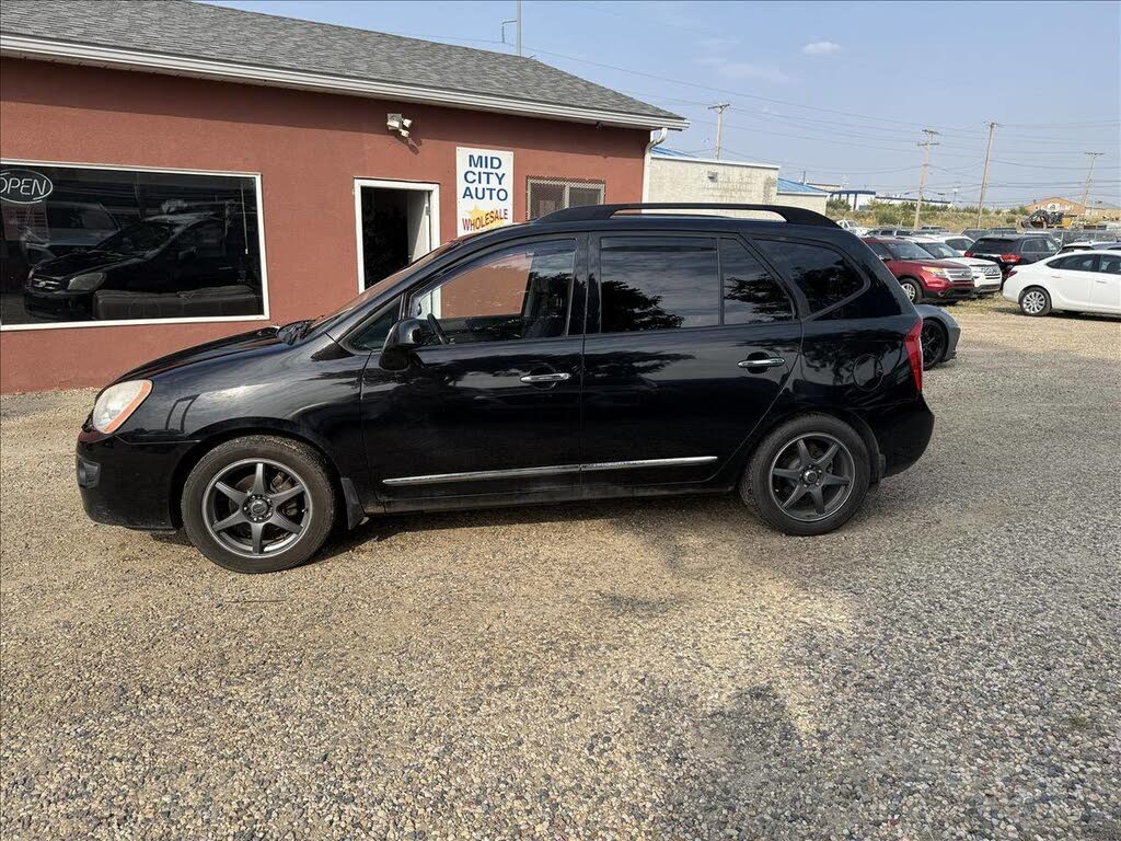 2009 Kia Rondo