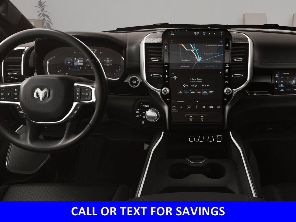 2026 RAM 1500 Laramie Crew Cab 4WD