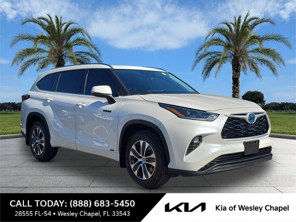 2021 Toyota Highlander Hybrid XLE AWD