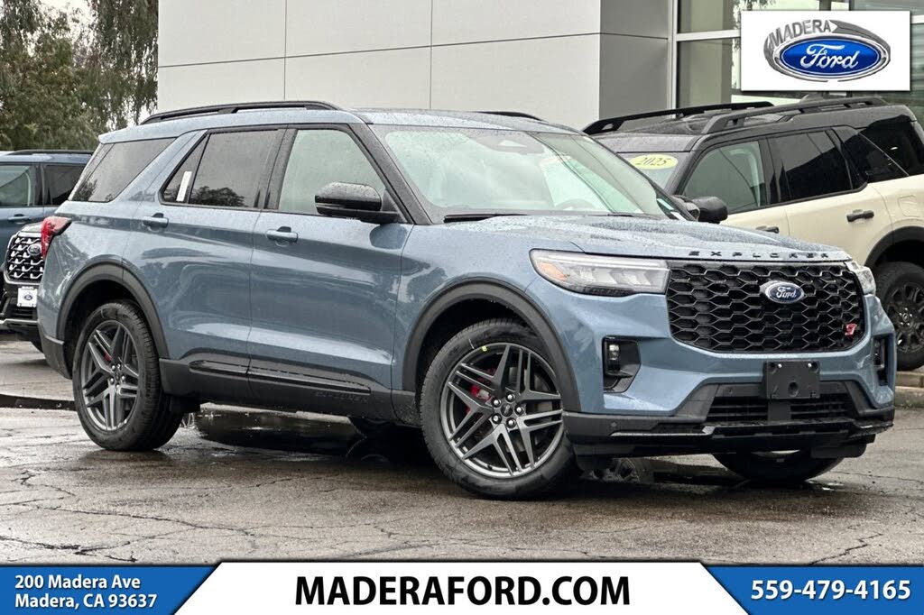 2026 Ford Explorer ST AWD