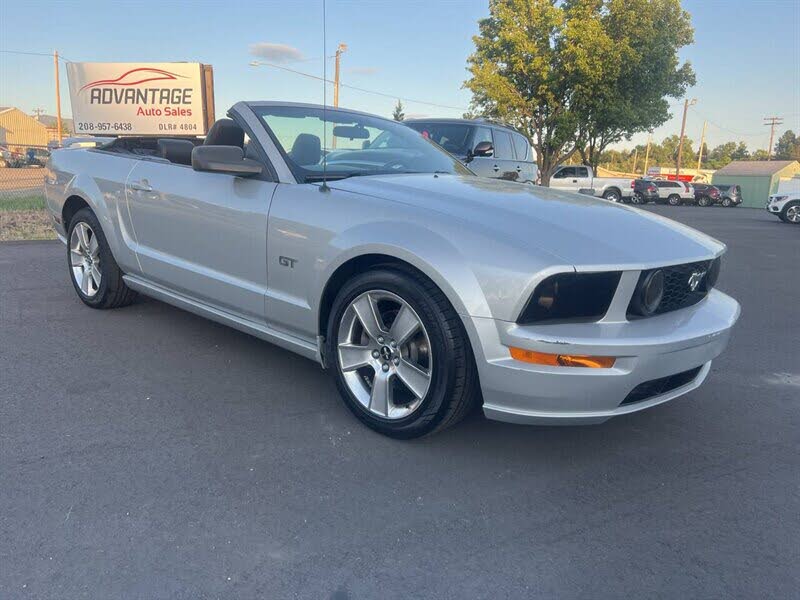 2006 Ford Mustang GT Deluxe Convertible RWD