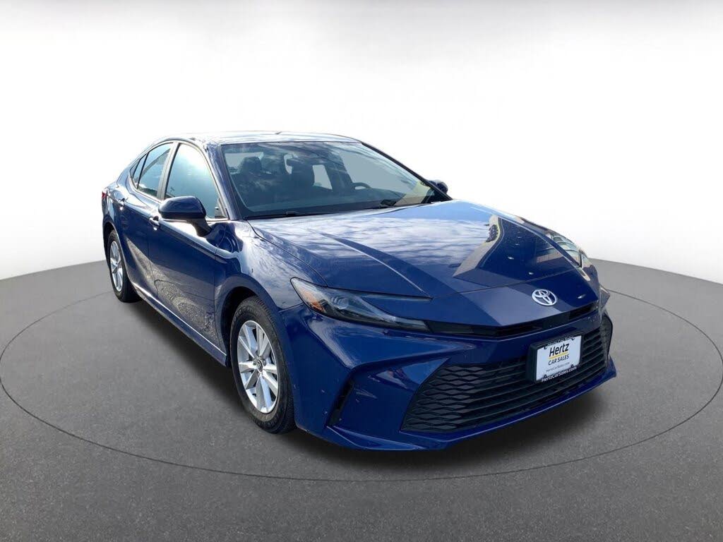 2025 Toyota Camry LE FWD