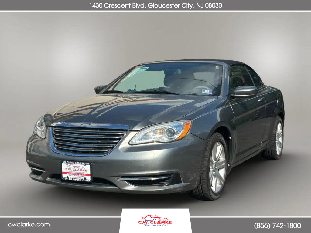 2011 Chrysler 200 Touring Convertible FWD