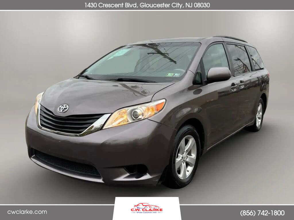 2011 Toyota Sienna 7-Passenger V6 FWD